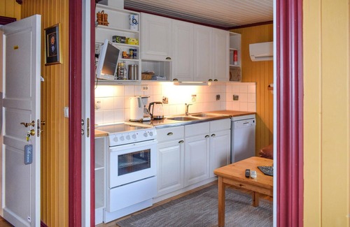 B Apartment | Charming Vacation Apartment in Solheim Overnatting