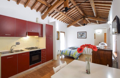 Gubbio Apartment | Enjoy a Relaxing Getaway in This Beautifully Located Apartment