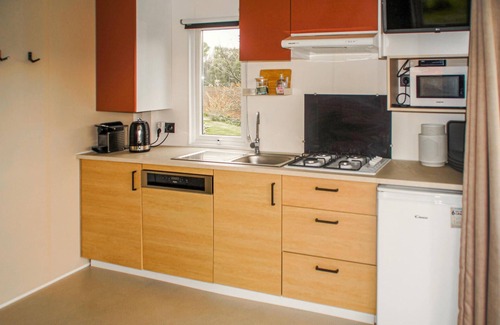 Schoonloo Apartment | Discover a Cozy Cottage Retreat in Scenic Countryside