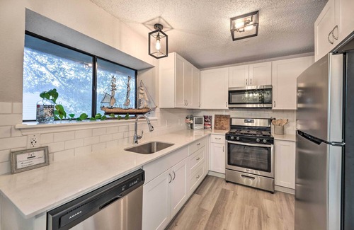 Buckingham Estates House | Beautiful Austin Retreat with Spa and Breakfast Included