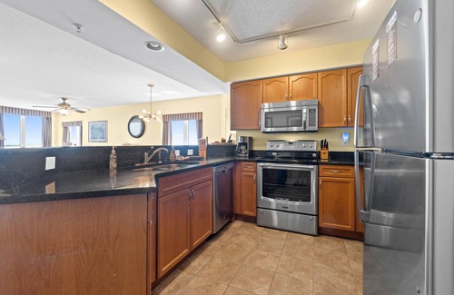 Crescent Beach Condo | Idyllic Bahama Sands 3BR Oceanfront Escape with Pool & Spa