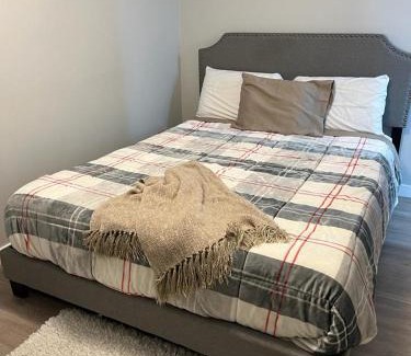 Calgary Apartment | Gorgeous Basement Apartment