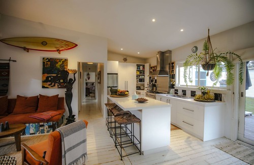 Point Leo House | Pet-Friendly Beachfront Getaway with Ocean Views in Point Leo