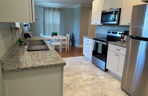 Biloxi House | Idyllic Beach House with Kitchen & Pet-Friendly Options
