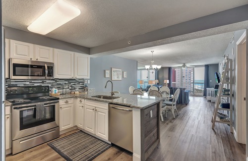 Destin Condo | Beachfront Oasis with Ocean Views & Top Guest Ratings