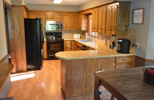Bella Vista House | Idyllic Retreat on Lake Ann with Private Dock & Scenic Views