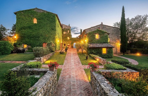 Umbertide Villa | Exclusive Borgo: Family-Friendly Retreat with Ocean Views