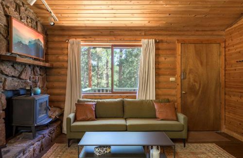 Bailey House | Gorgeous Cabin 3 Rooms & 2 Baths