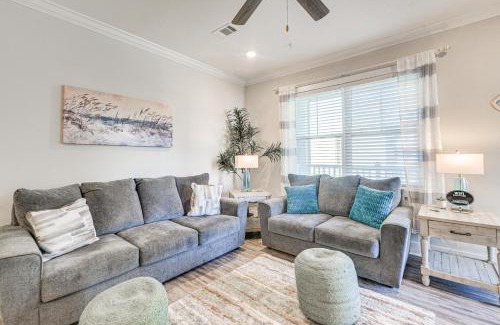 Calabash Apartment | Inviting Calabash Condo with Pool Access and Balcony
