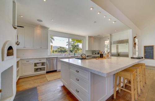 Carpinteria House | Relaxing Carpinteria Home with Pool, Spa & Pet-Friendly Stay