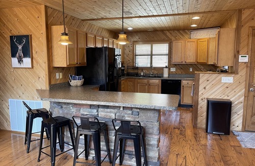 Innsbrook Ski Chalet | Inviting Chalet Getaway with Pool & Scenic Views