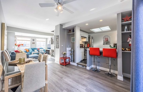 Kensington House | Charming Character Home in Kensington Plaza, Near Downtown