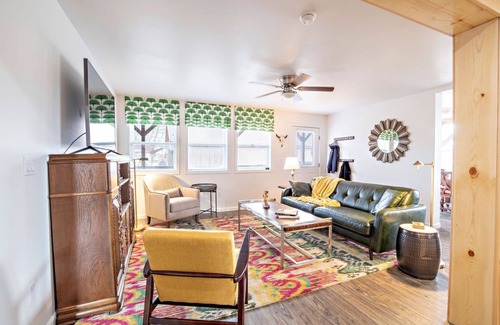 Haines Condo | Top-Rated Chilkat Tower #1: Downtown 2BR Condo with Perks