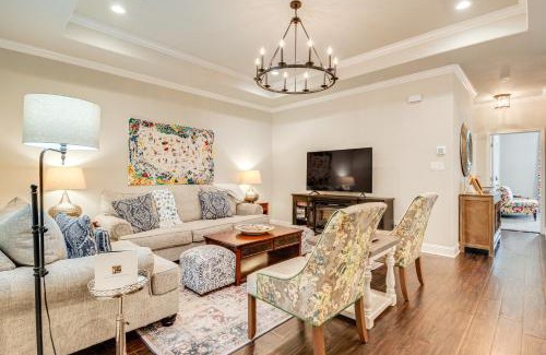 College Station House | Inviting College Station Townhome with Relaxing Patio