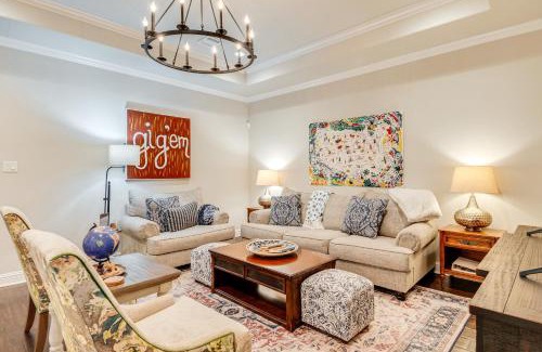 College Station House | Inviting College Station Townhome with Relaxing Patio