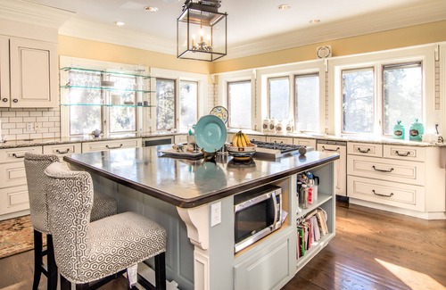 Colorado Springs House | Idyllic Colorado Farmhouse with Pool, Spa & Top Ratings