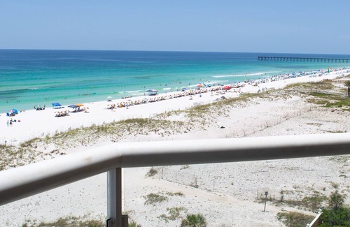 Pensacola Beach Condo | Gorgeous Condo directly on the Gulf of Mexico!