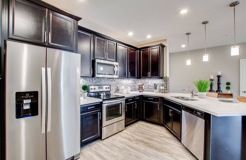 Chandler Condo | Inviting Condo with Resort Pool & Mountain Views, Rated 9.8