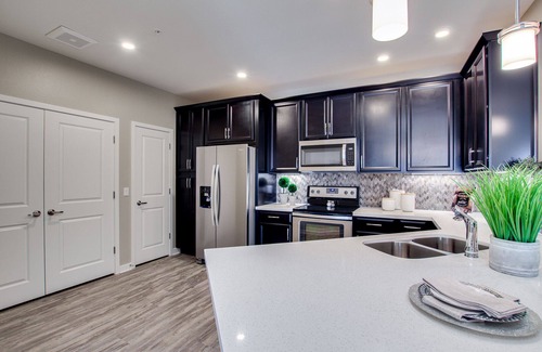 Chandler Condo | Inviting Condo with Resort Pool & Mountain Views, Rated 9.8