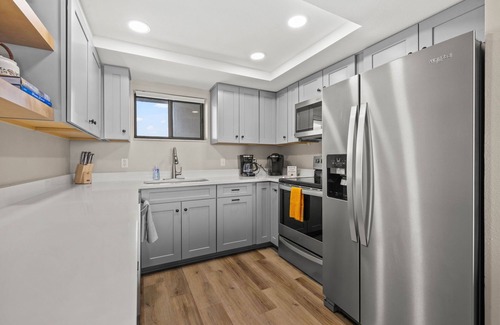 St. Pete Beach Condo | Premier Condo with Ocean View at St. Pete Beach