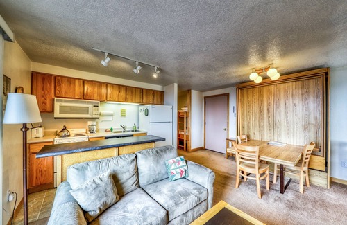 Boise Condo | Inviting Condo with Scenic Views, Near Slopes & Great Amenities