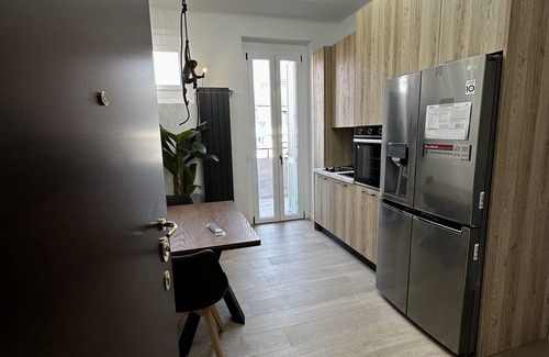 Stadera Apartment | Stylish Apartment with Terrace & Spa, Guest Rated 10/10
