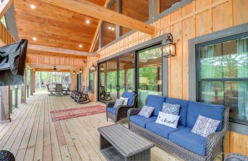 Drasco House | Inviting Drasco Home Steps from Greers Ferry Lake