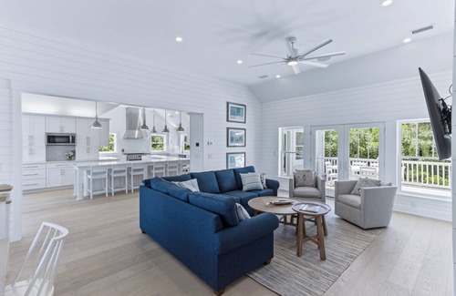 Corolla House | Beautiful Estate in Currituck Club: Ideal for Events & Retreats