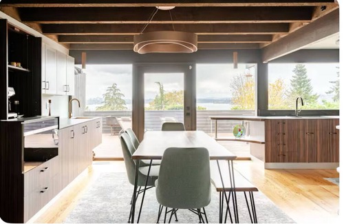 Leschi House | Beautiful Family Lake View Home with Gourmet Kitchen