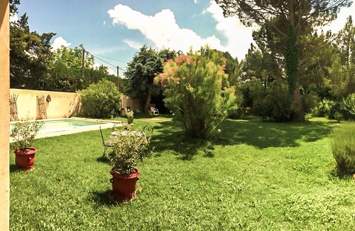 Saint-Saturnin-les-Avignon House | Gorgeous home in Saint Saturnin lès Avi