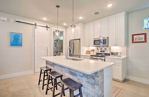 Georgetown House | Ideal Georgetown Retreat: Steps from the Square!