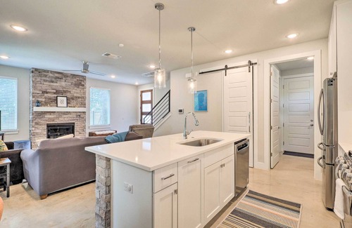 Georgetown House | Ideal Georgetown Retreat: Steps from the Square!