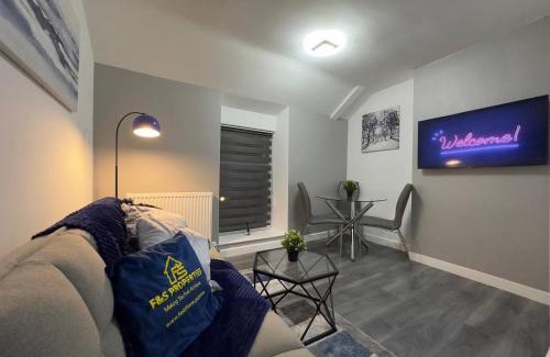 Rhondda Cynon Taff Apartment | Enchanting Tylorstown Getaway with Gazebo & Family Friendly