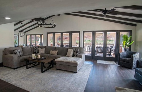 Parker Strip House | Idyllic Hacienda by the River with Private Dock & Ocean Views
