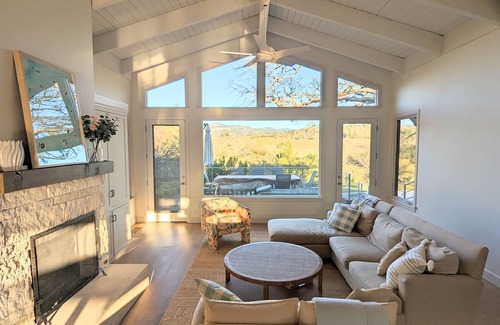 Kenwood House | Elegant Kenwood Estate with Heated Pool and Spa Amenities