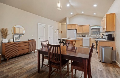 Boyd Acres House | Inviting Stay in a Prime Location with Pet-Friendly Amenities