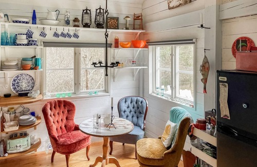 Overum House | Relaxing Days Await in a Serene Pet-Friendly Retreat