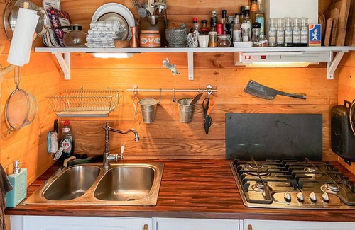 Overum House | Relaxing Days Await in a Serene Pet-Friendly Retreat