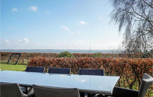 Sillerslev House | Cozy Home in Øster Assels with Family-Friendly Kitchen