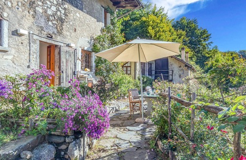 Madonna del Sasso House | Cozy 2-Bedroom Retreat with Lake View in Artò VB