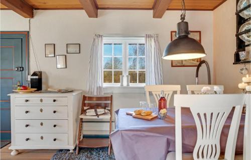 Hoeve Strand House | Cozy Home in Åsnes with WiFi, Pet and Child Friendly