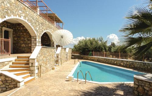 Paralia House | Cozy Retreat in Astros Peloponnese with Pool & Kitchen