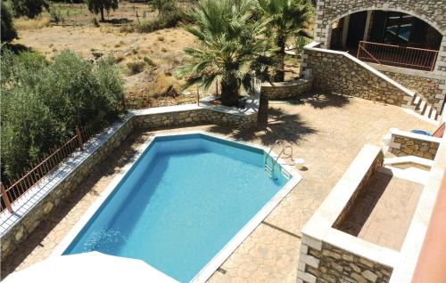 Paralia House | Cozy Retreat in Astros Peloponnese with Pool & Kitchen