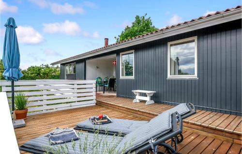 Hvidbjerg Strand House | Modern Home in Børkop with Family-Friendly Kitchen