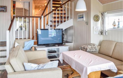 Selbjorn House | Inviting Bekkjarvik Home with Wifi for Family Comfort