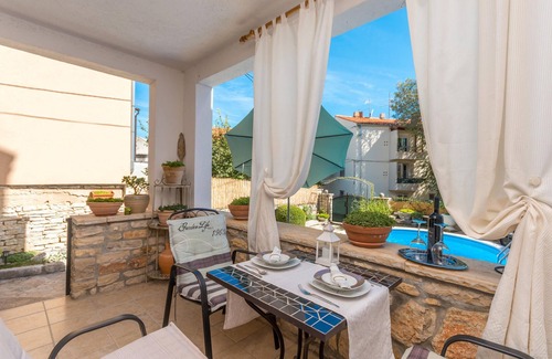 Benkovac House | Cozy 2-Bedroom Retreat in Benkovac with Private Pool