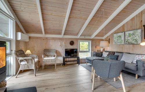 Blokhus House | Family-Friendly 3 Bedroom Home in Blokhus Awaits You