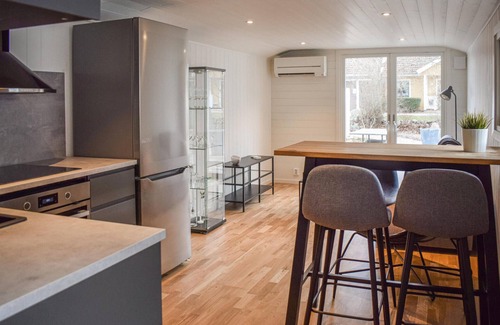 Borgholm House | Relaxing Beachfront Vacation Home with Ocean Views
