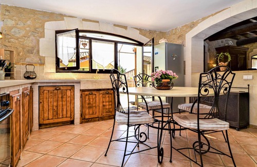 Boulbon House | Beautiful Cottage with Pool for an Unforgettable Getaway