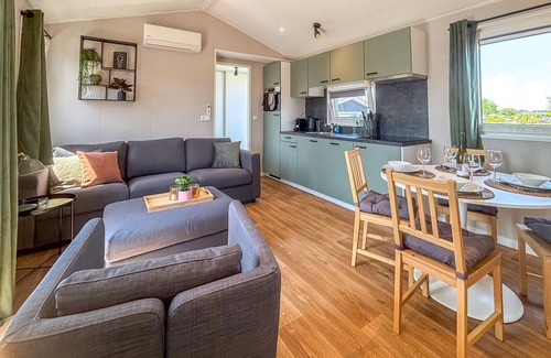 Municipality of Stichtse Vecht House | Gorgeous home in Breukelen with house sea view